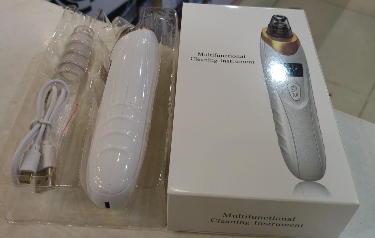 5-in-1 Blackhead Remover Machine – Rechargeable Pore Cleaner & Facial Skincare Device